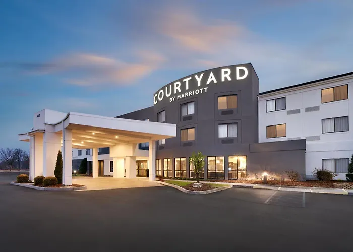 Courtyard By Marriott Johnson City