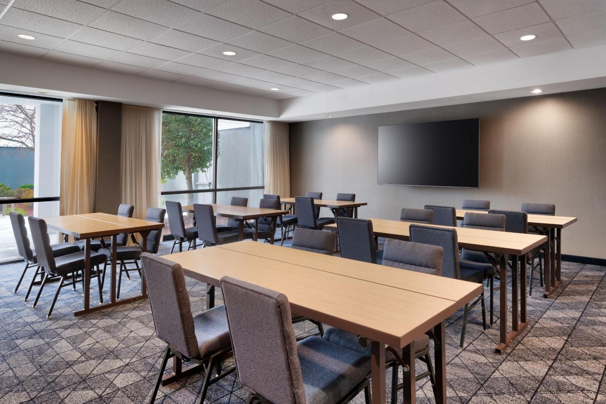 Hotel Courtyard By Marriott Johnson