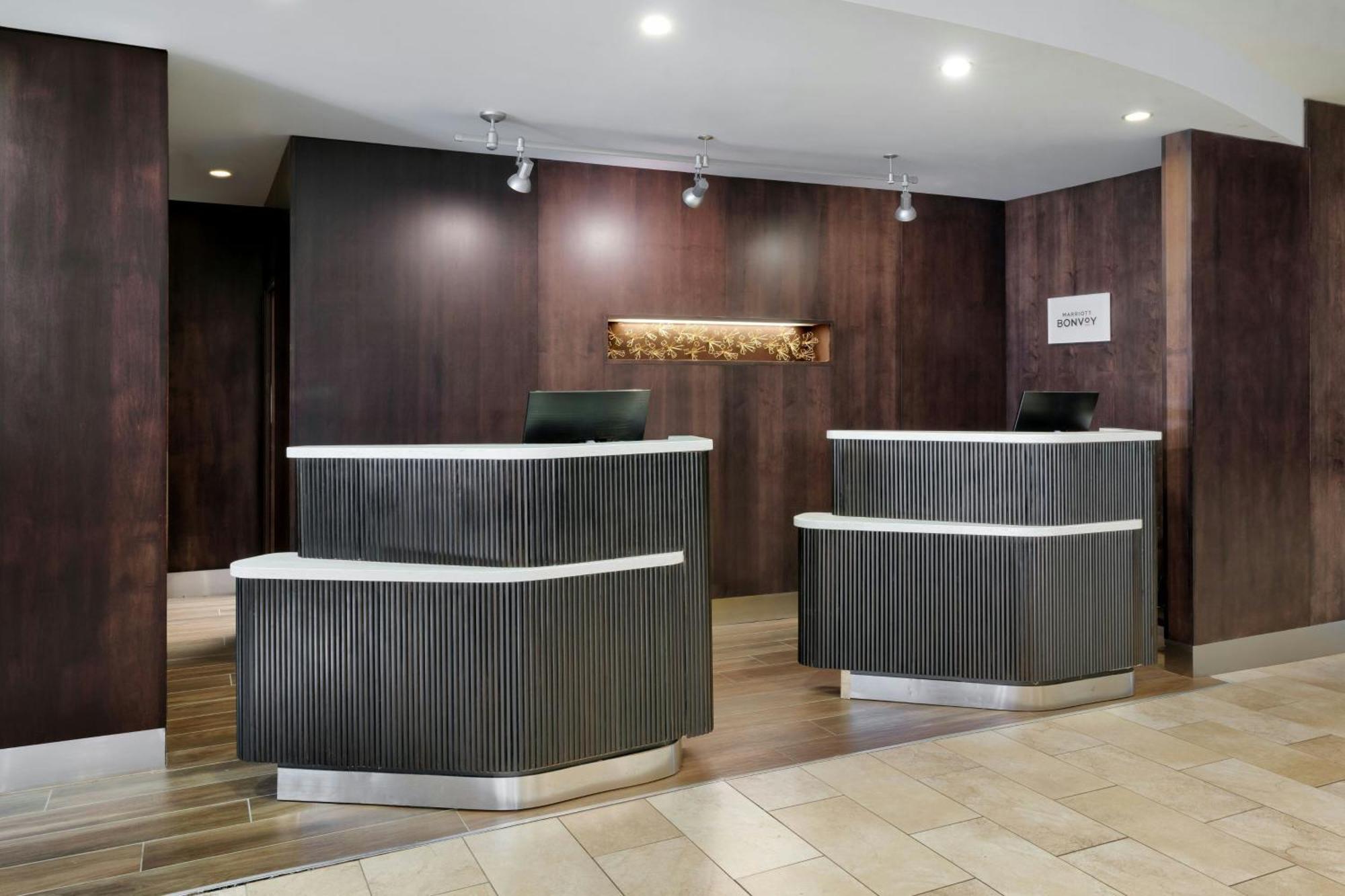 Courtyard By Marriott Johnson Johnson City